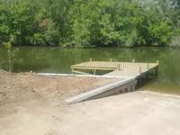 Live Oak Landing - Vinyl Bulkhead with aluminum cap. With 5x8 walkway and 8x20 L-Head